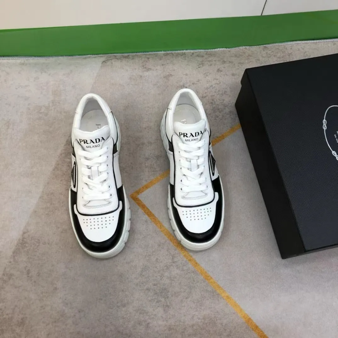 Factory price: 420💰Prada new men's leather sports shoes, the highest version on the market, any comparison is welcome🆚! The original leather has excellent texture and is super high-end! Fetal sheep net lining imported from Italy, removable pad! Luxurious materials and fine workmanship, highly recommended! Code number: 38-44, customized 45